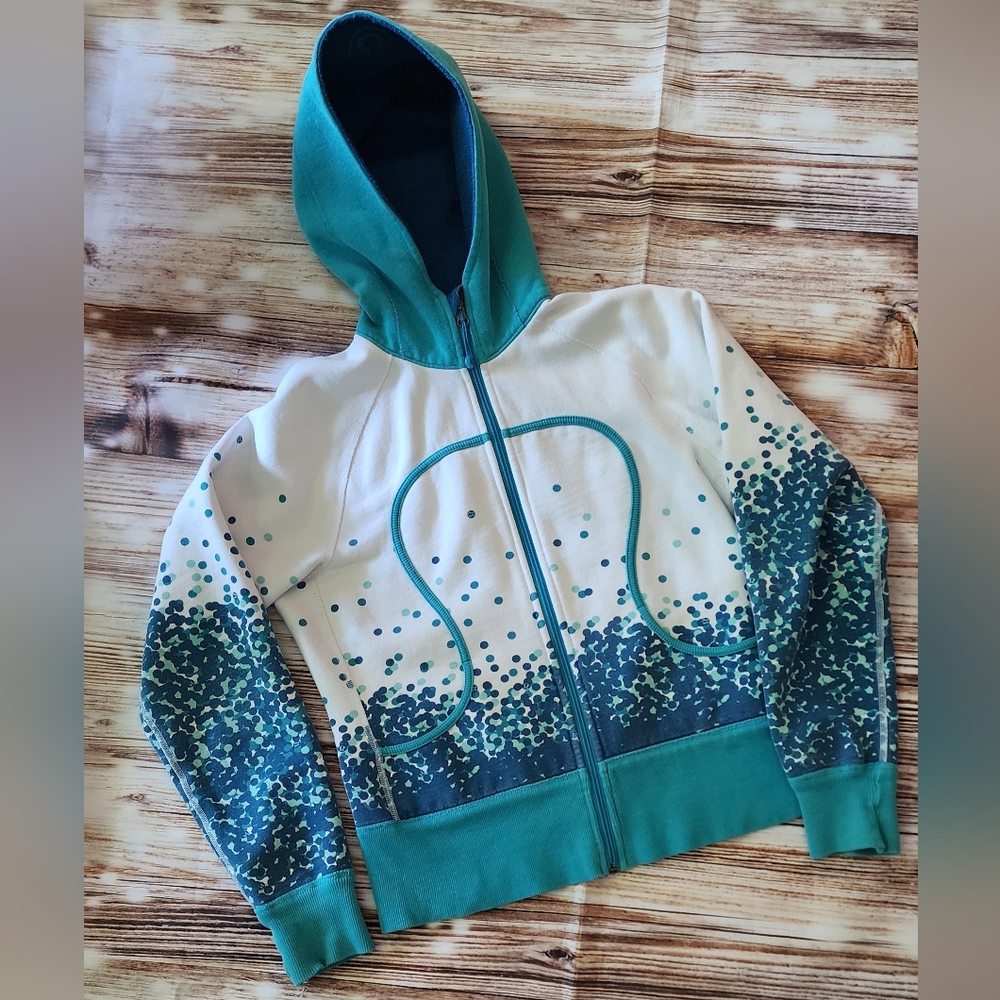 Lululemon Scuba